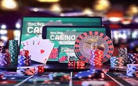 Live Blackjack table with English-speaking dealer